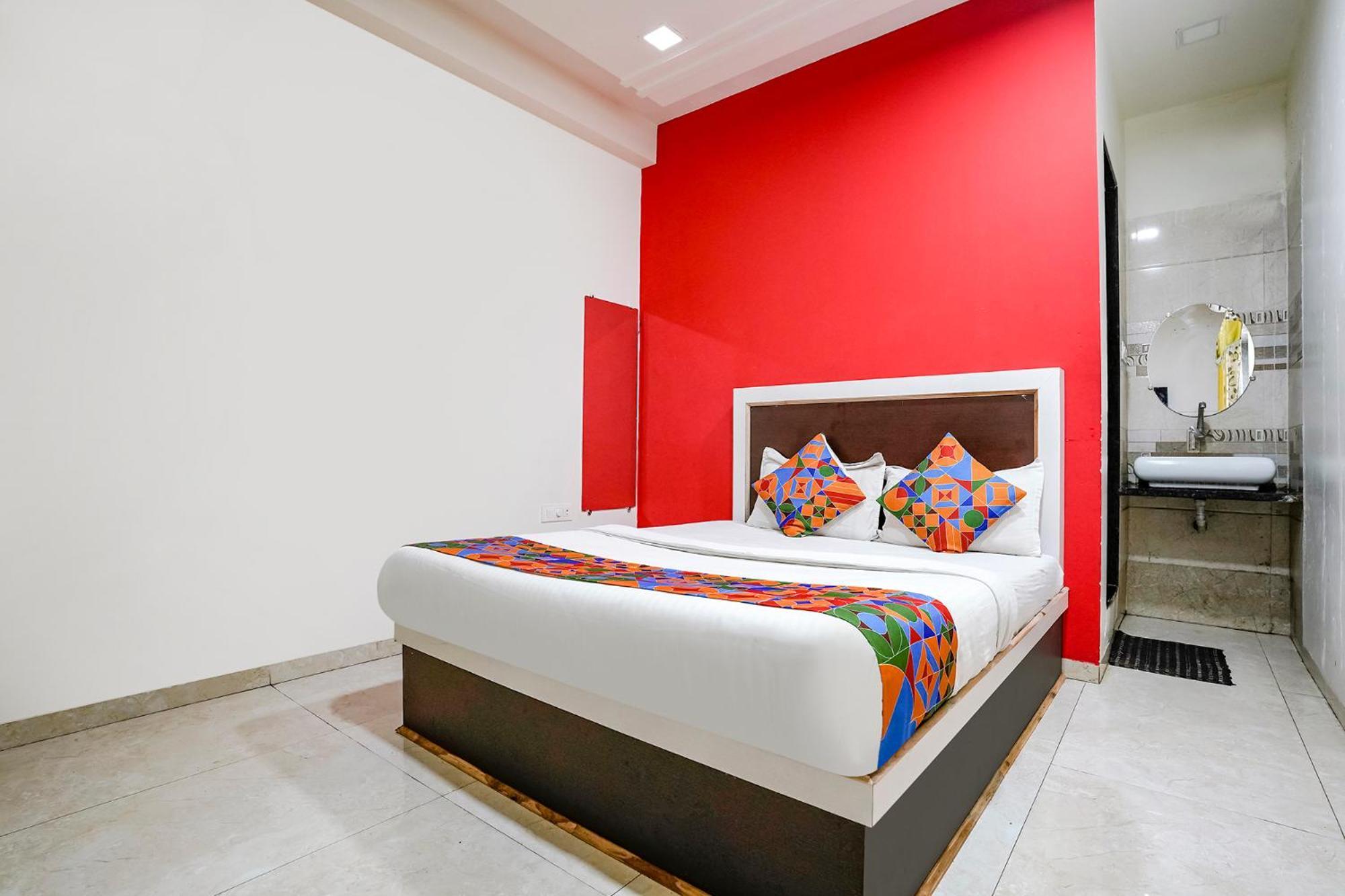 Fabexpress Sai Lodging - Nashik Railway Station Deolali Экстерьер фото
