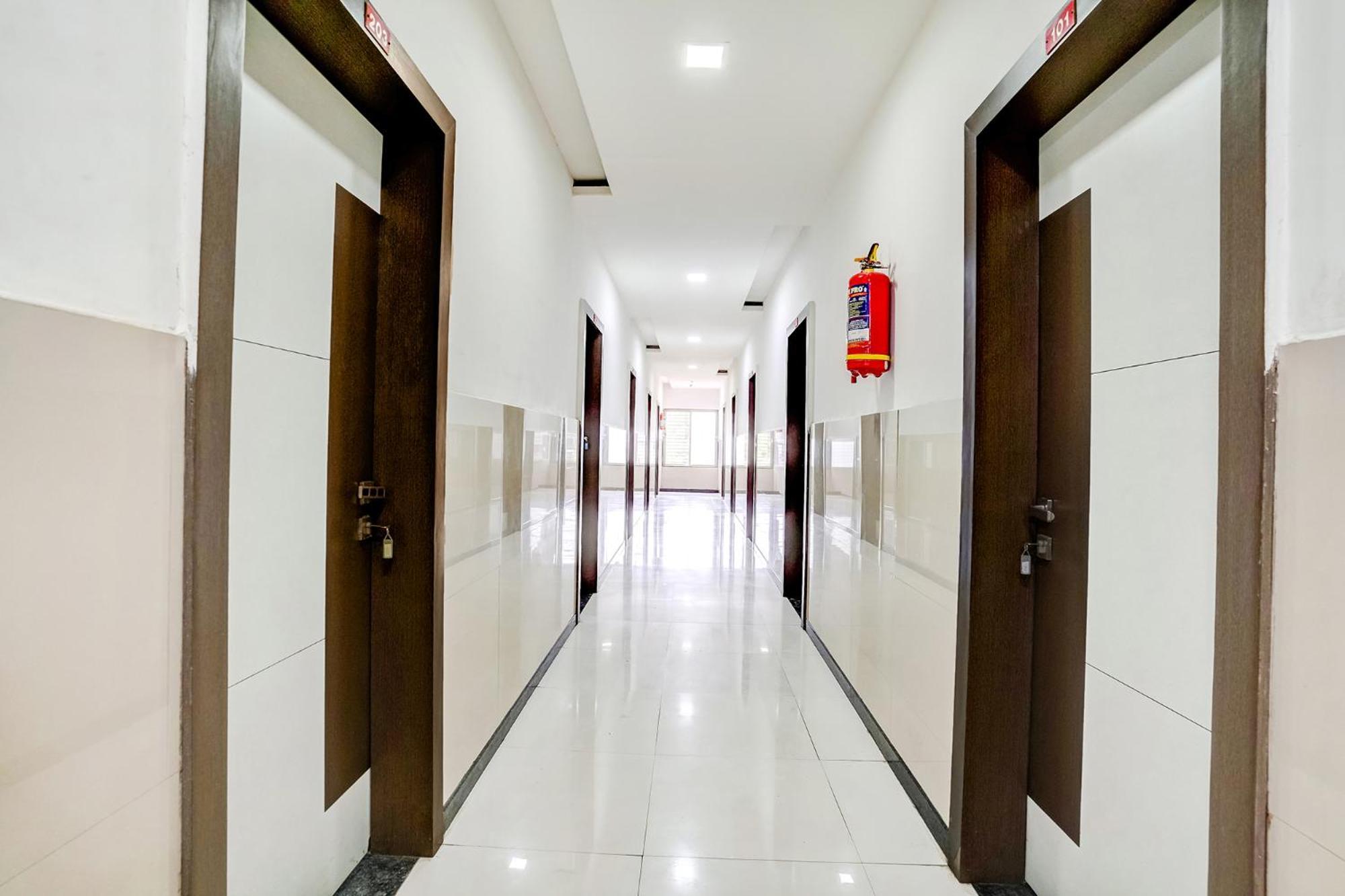 Fabexpress Sai Lodging - Nashik Railway Station Deolali Экстерьер фото