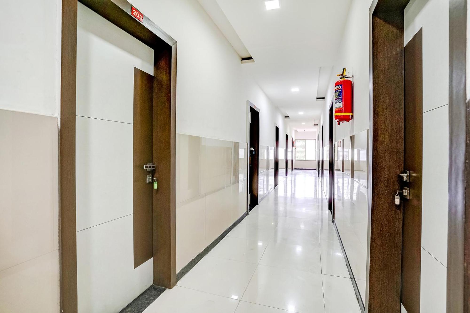 Fabexpress Sai Lodging - Nashik Railway Station Deolali Экстерьер фото