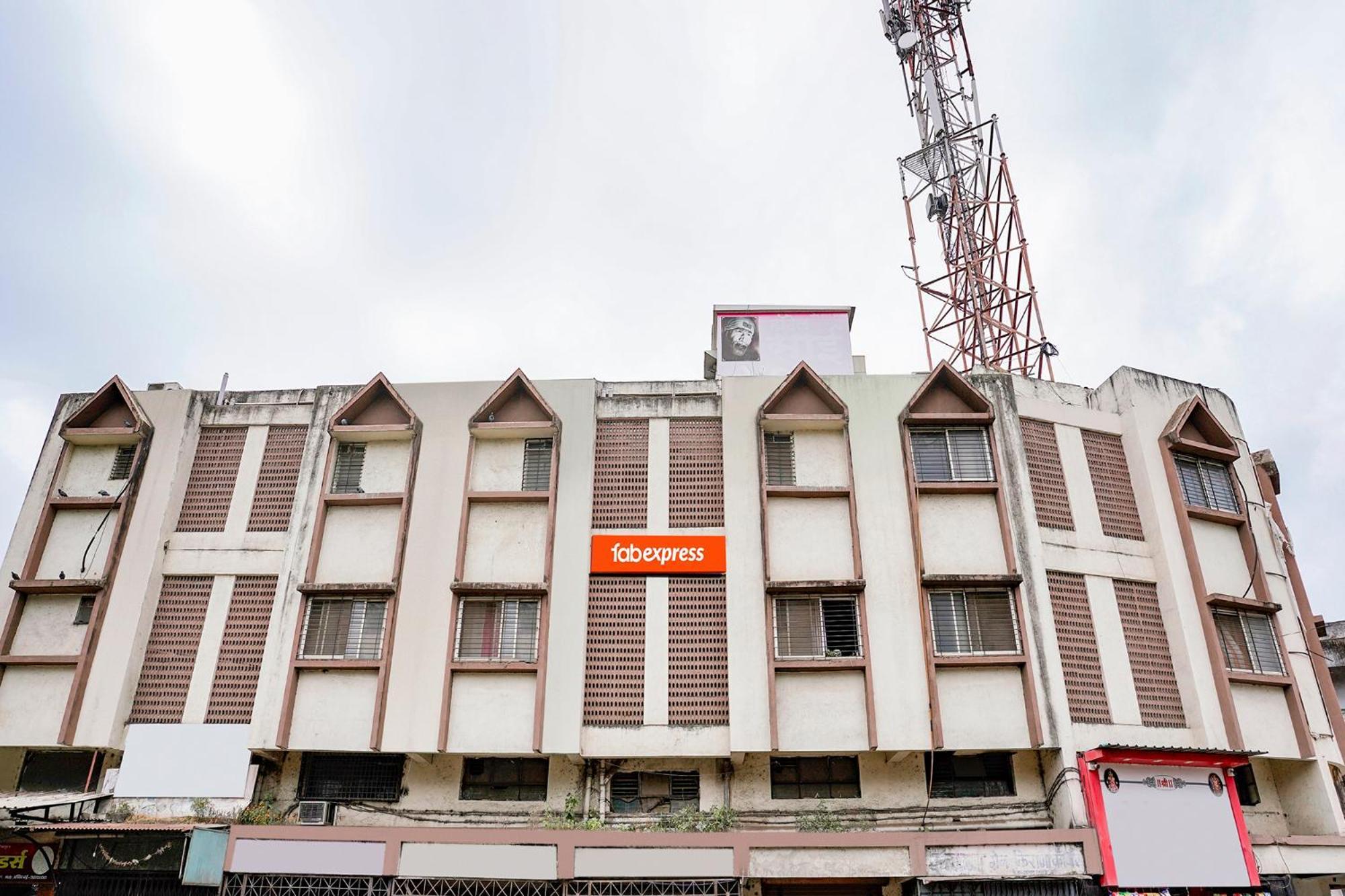 Fabexpress Sai Lodging - Nashik Railway Station Deolali Экстерьер фото